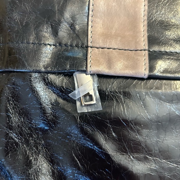 NWT Lodis 70s inspired bag. Can be used as over the shoulder or clutch. - Picture 4 of 6